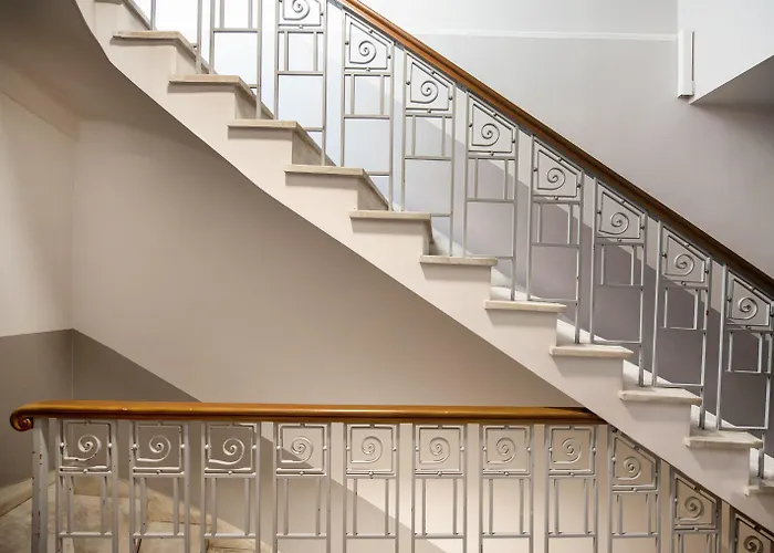 Monk Monastiraki Suites